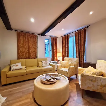 Holiday home Elusate